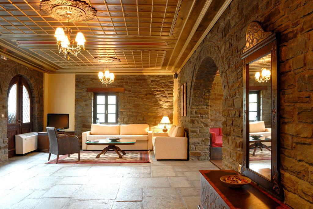 Adrasteia Guesthouse Negades Екстер'єр фото